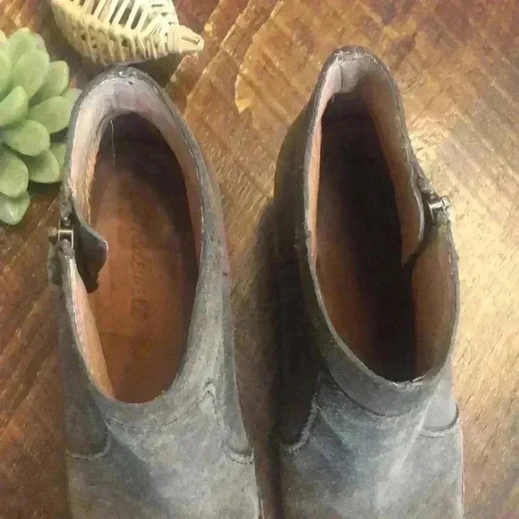 Madewell | Brown Suede Ankle Booties - Picture 6 of 7